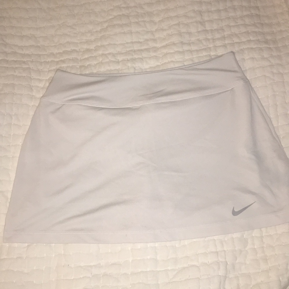 Nike white M tennis skirt